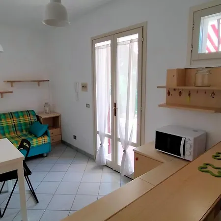 Trilocale Cod 472 Con Giardino * Marcelli
