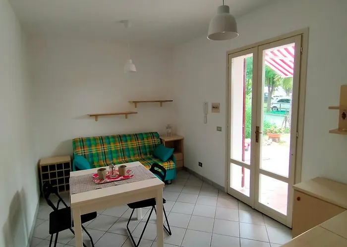 Apartamento Trilocale Cod 472 Con Giardino