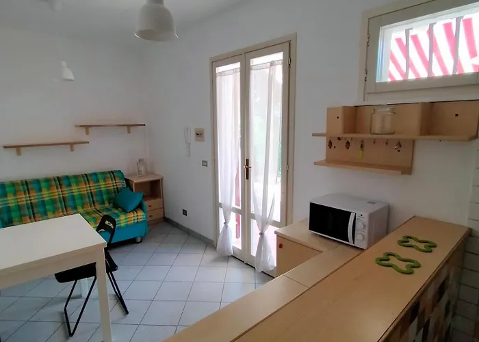 Trilocale Cod 472 Con Giardino * Marcelli